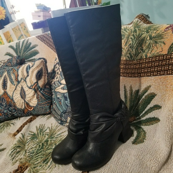 Black Knee High Boots - Picture 1 of 6